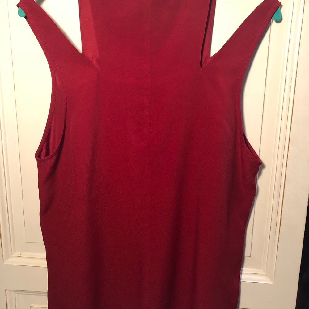 Red Top - Picture 4 of 5